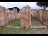 07450 ostia - regio iv - insula ii - caupona del pavone (iv,ii,6) (via della caupona - li seite) - li korridor xii - re korridor i - 01-2024.jpg